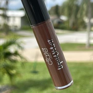 CIATE’ London Velvet Moisturizing Matte Liquid Lipstick In Dazed